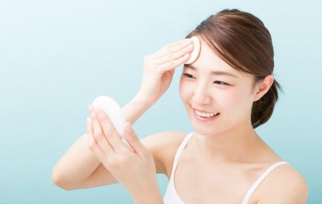 Porselen ciltleriyle ışıldayan Kore kadınlarının sırrı bakın neymiş! Pirinç detayı şoke etti