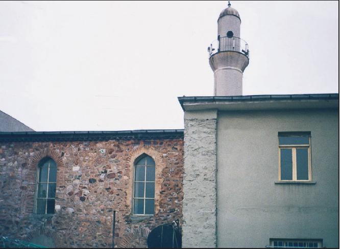 İsmini kadınlardan alan camiler