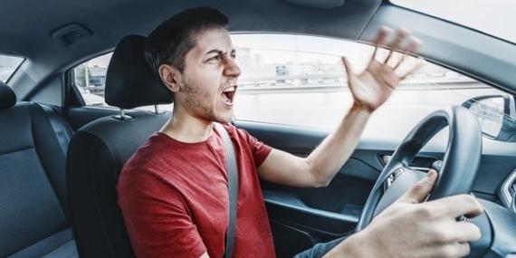 Küfür etmek orucu bozar mı? DİYANET AÇIKLADI! Oruçluyken küfür etmenin oruca etkisi nedir?