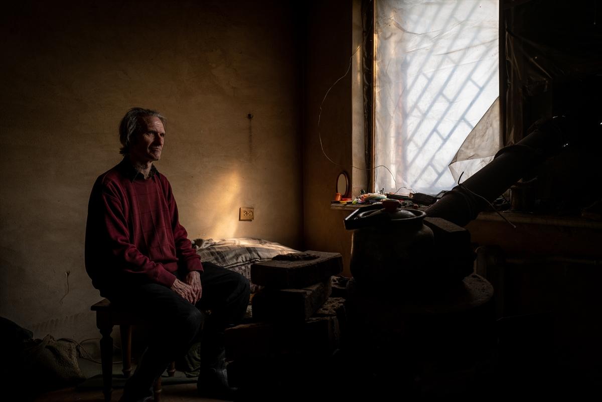 Ukrayana'da savaşın gölgesinde yaşam devam ediyor