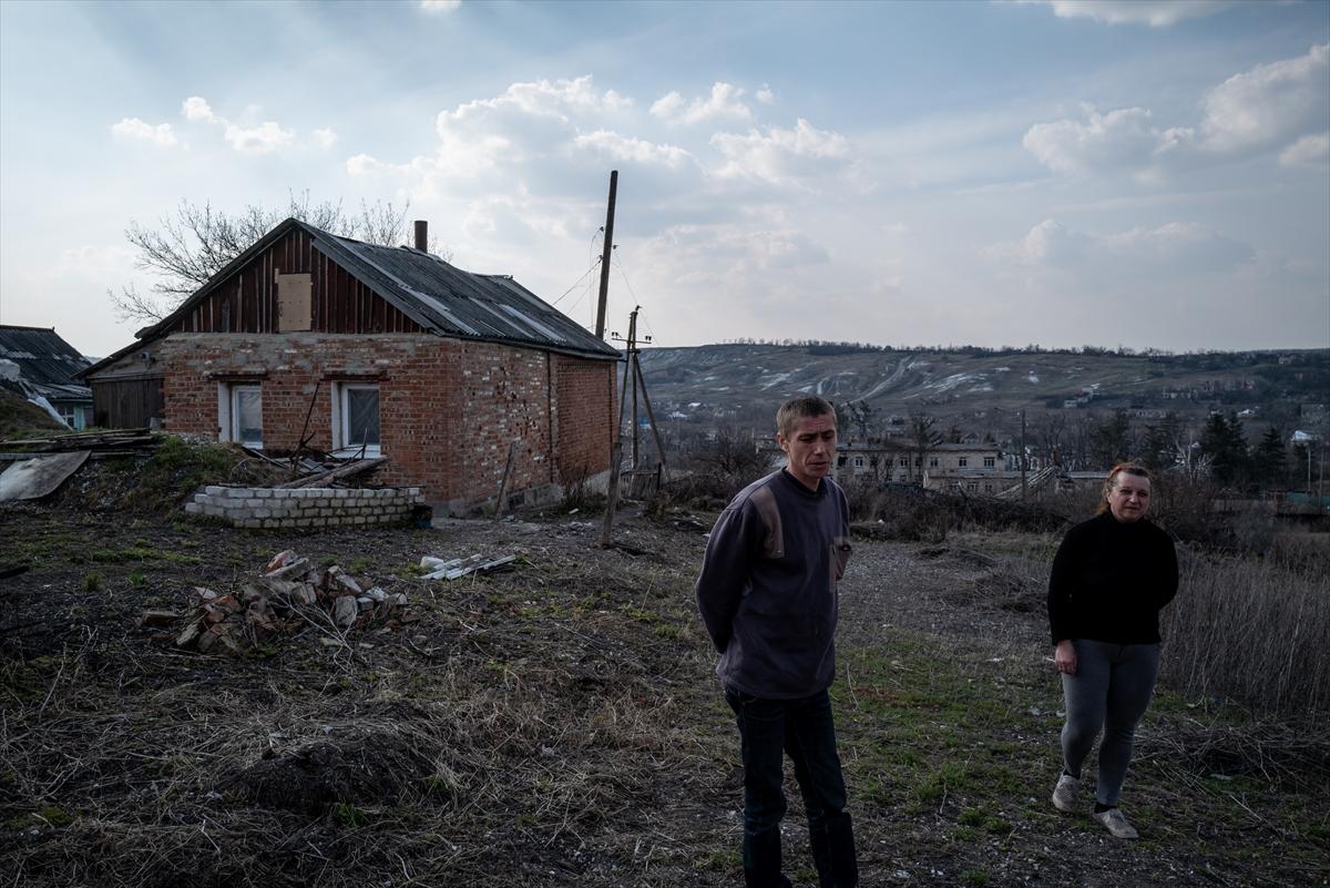 Ukrayana'da savaşın gölgesinde yaşam devam ediyor