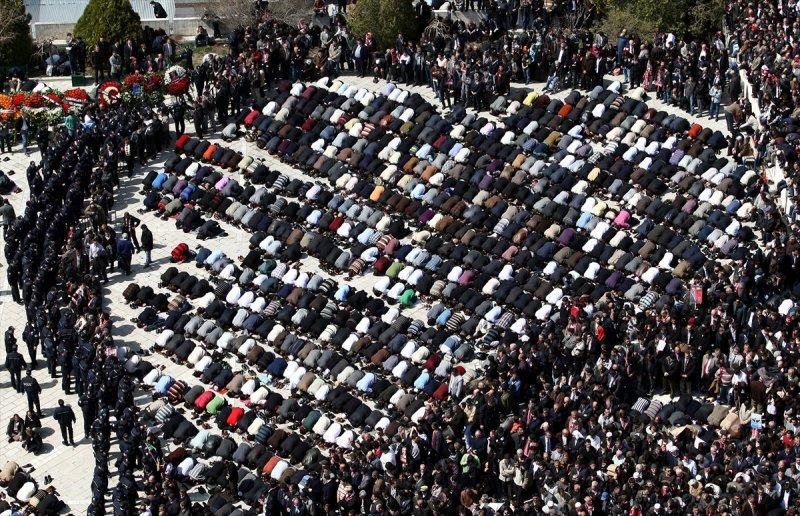 Muhsin Yazıcıoğlu vefatının 14'üncü yılında anılıyor