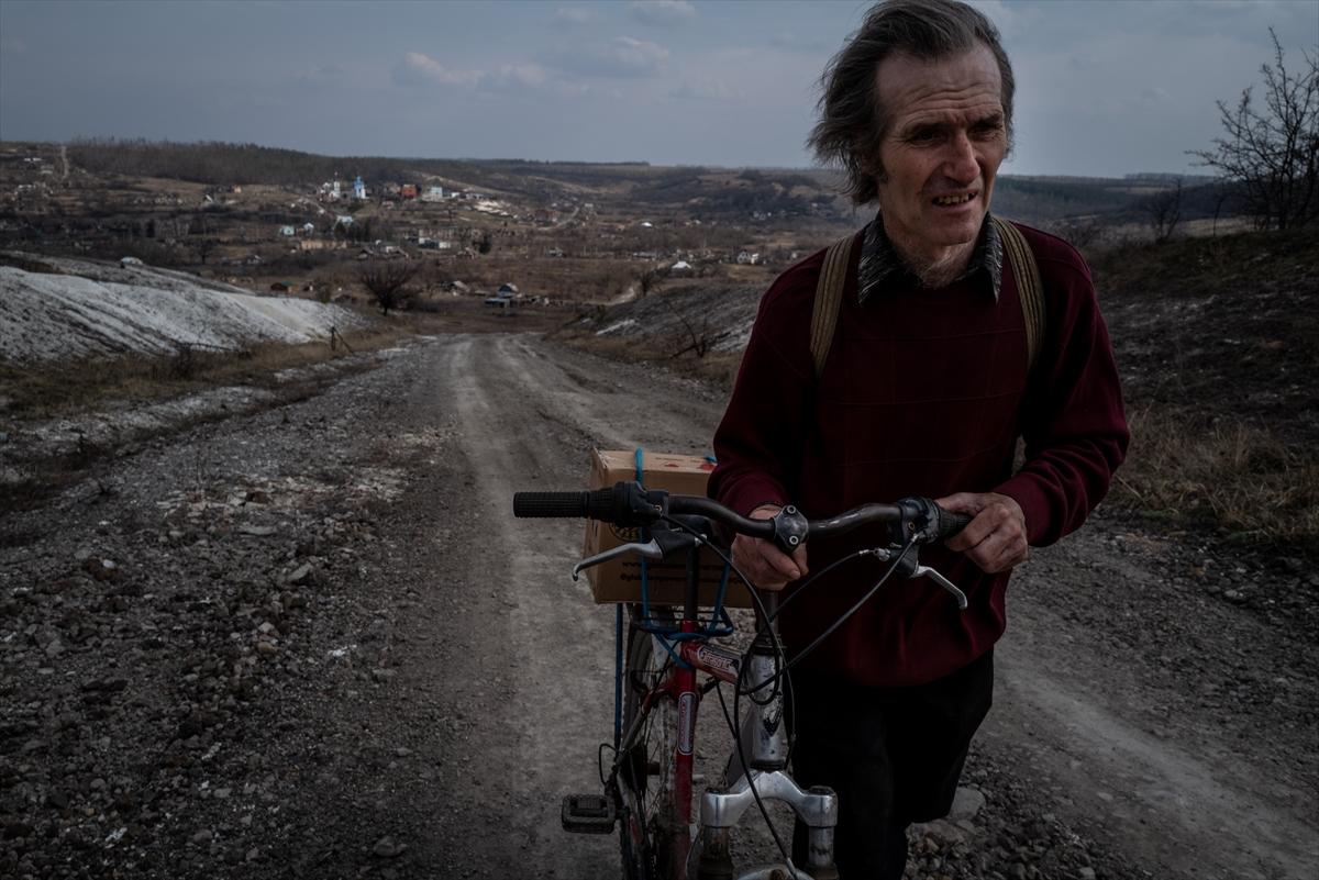 Ukrayana'da savaşın gölgesinde yaşam devam ediyor