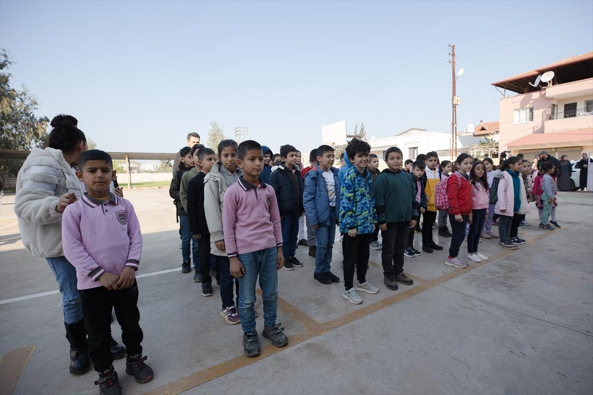 Depremin vurduğu 4 ilde eğitime başlandı: Sevinçler karelere yansıdı