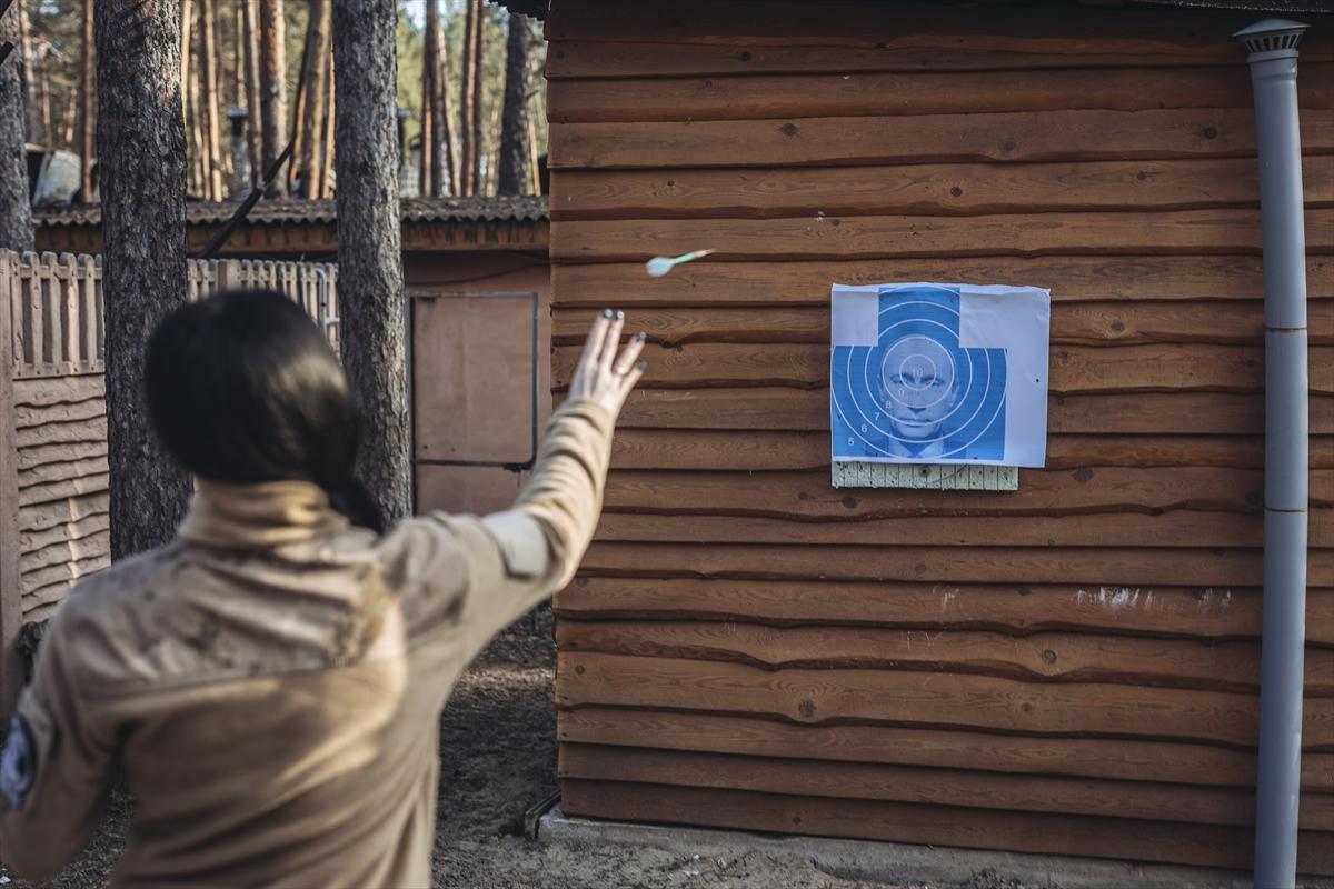 Savaşın gölgesinde Ukrayna ordusu için rehabilitasyon merkezi kuruldu