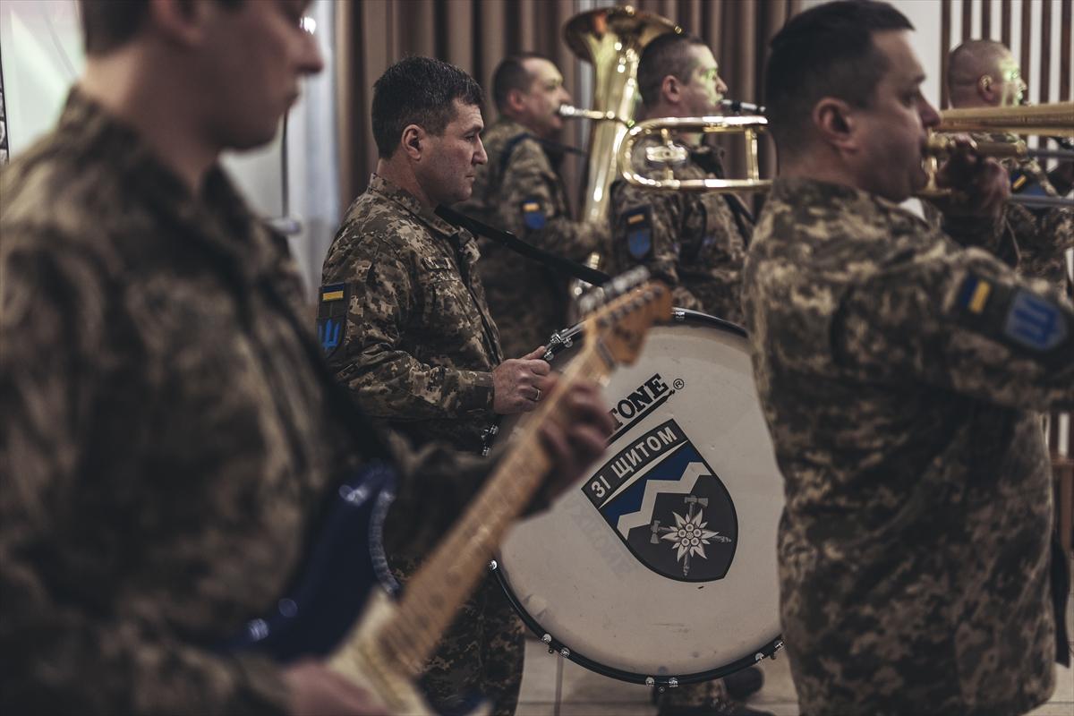 Savaşın gölgesinde Ukrayna ordusu için rehabilitasyon merkezi kuruldu