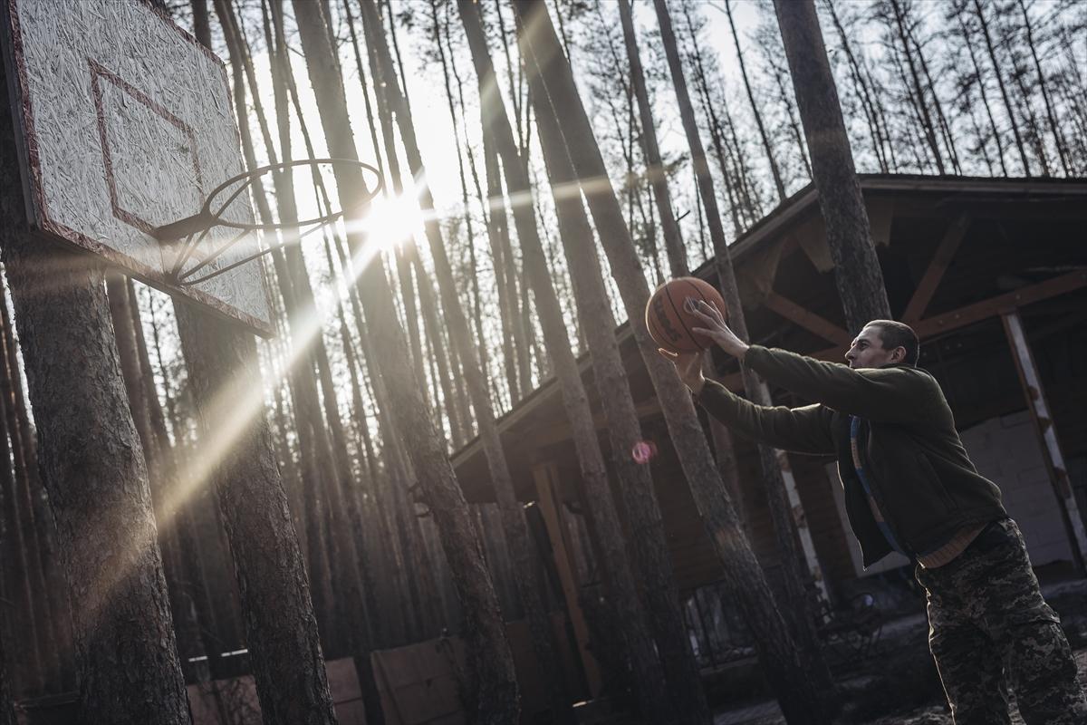 Savaşın gölgesinde Ukrayna ordusu için rehabilitasyon merkezi kuruldu