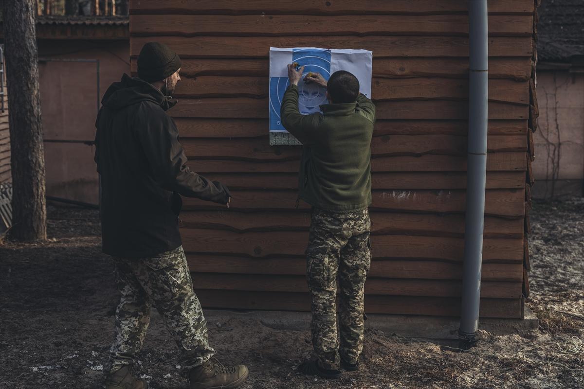 Savaşın gölgesinde Ukrayna ordusu için rehabilitasyon merkezi kuruldu