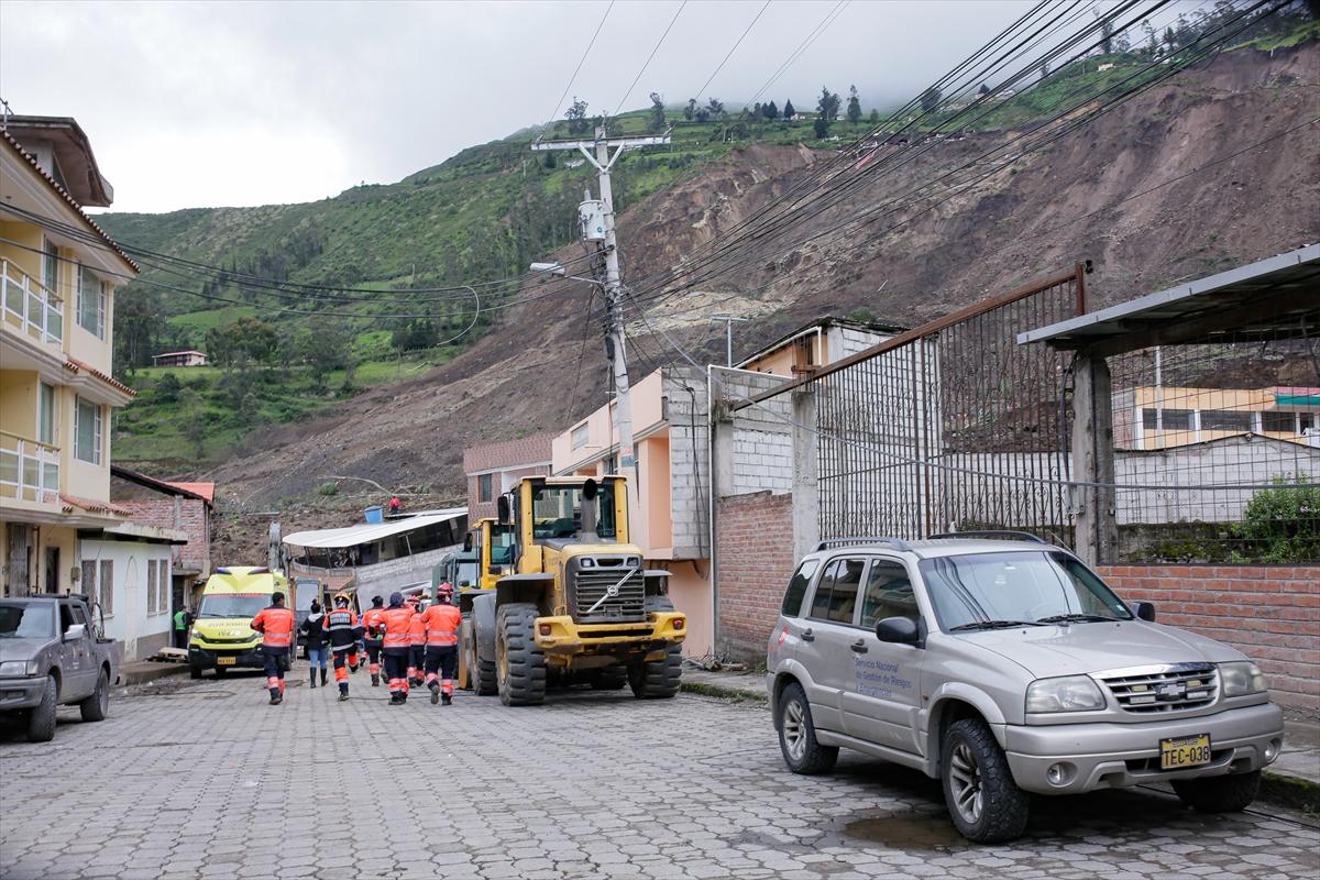 Ekvador'da heyelan faciasında 3'üncü gün! Ölü sayısı 21 oldu