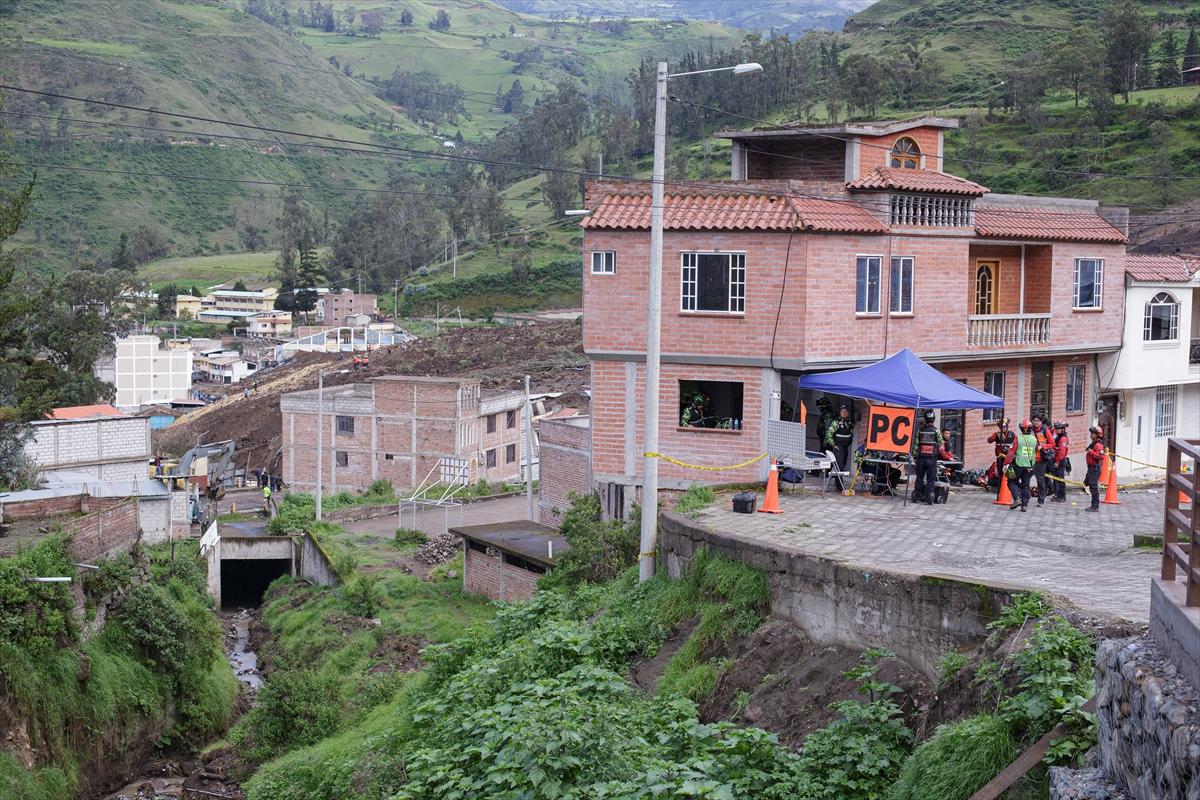 Ekvador'da heyelan faciasında 3'üncü gün! Ölü sayısı 21 oldu