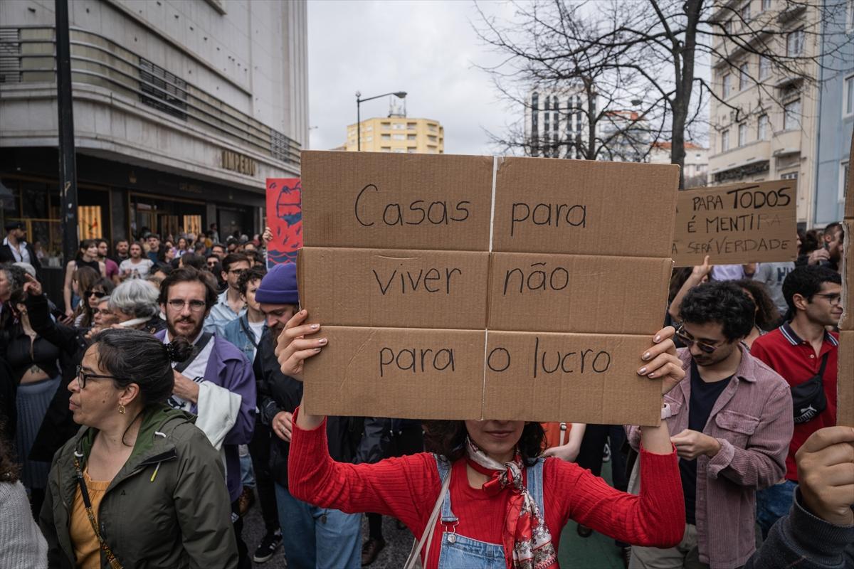 Portekiz'de konut krizi! 6 büyük kentte gösteri düzenlendi