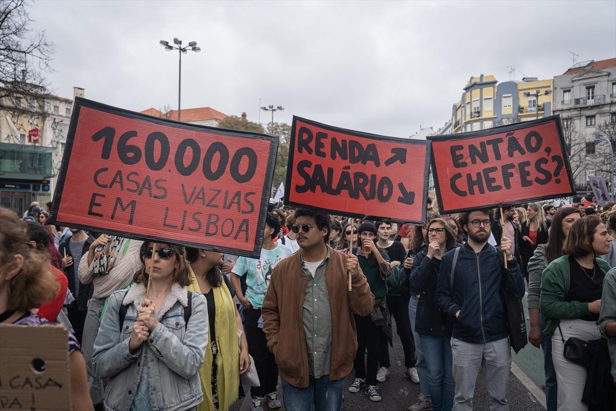 Portekiz'de konut krizi! 6 büyük kentte gösteri düzenlendi