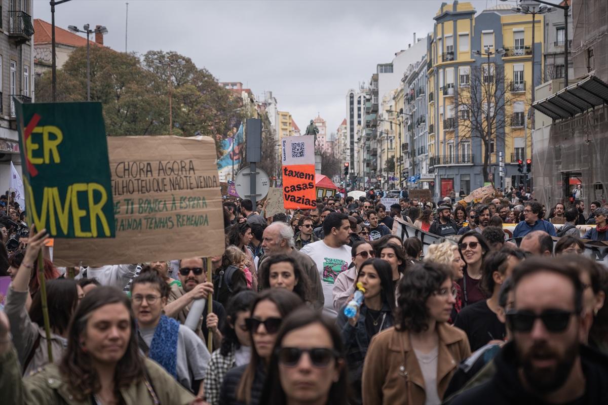 Portekiz'de konut krizi! 6 büyük kentte gösteri düzenlendi