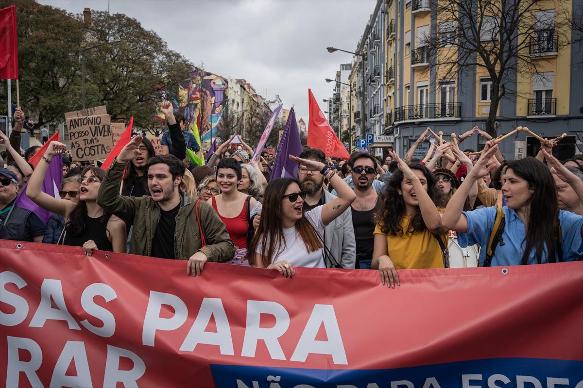 Portekiz'de konut krizi! 6 büyük kentte gösteri düzenlendi
