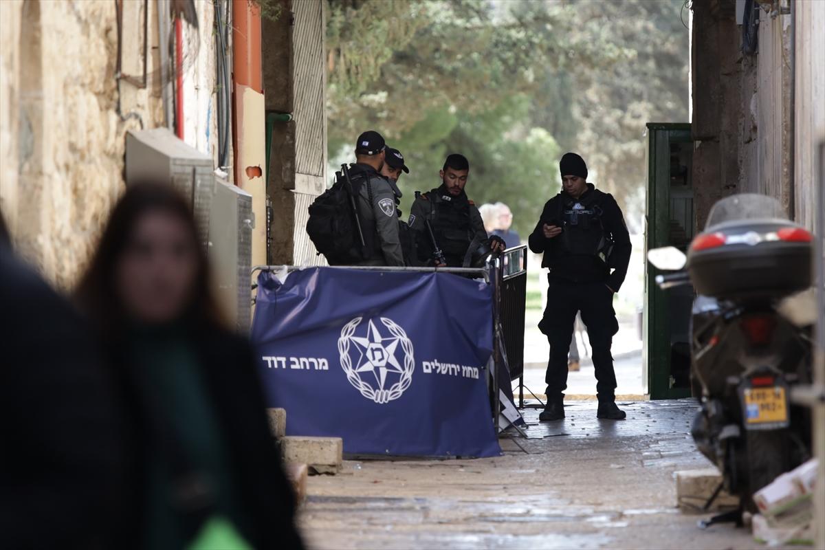 Mescid-i Aksa'ya baskın düzenlendi