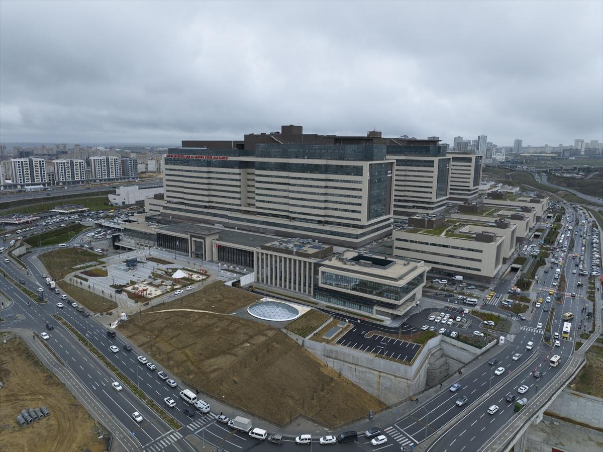 Başakşehir-Kayaşehir Metro Hattı açıldı