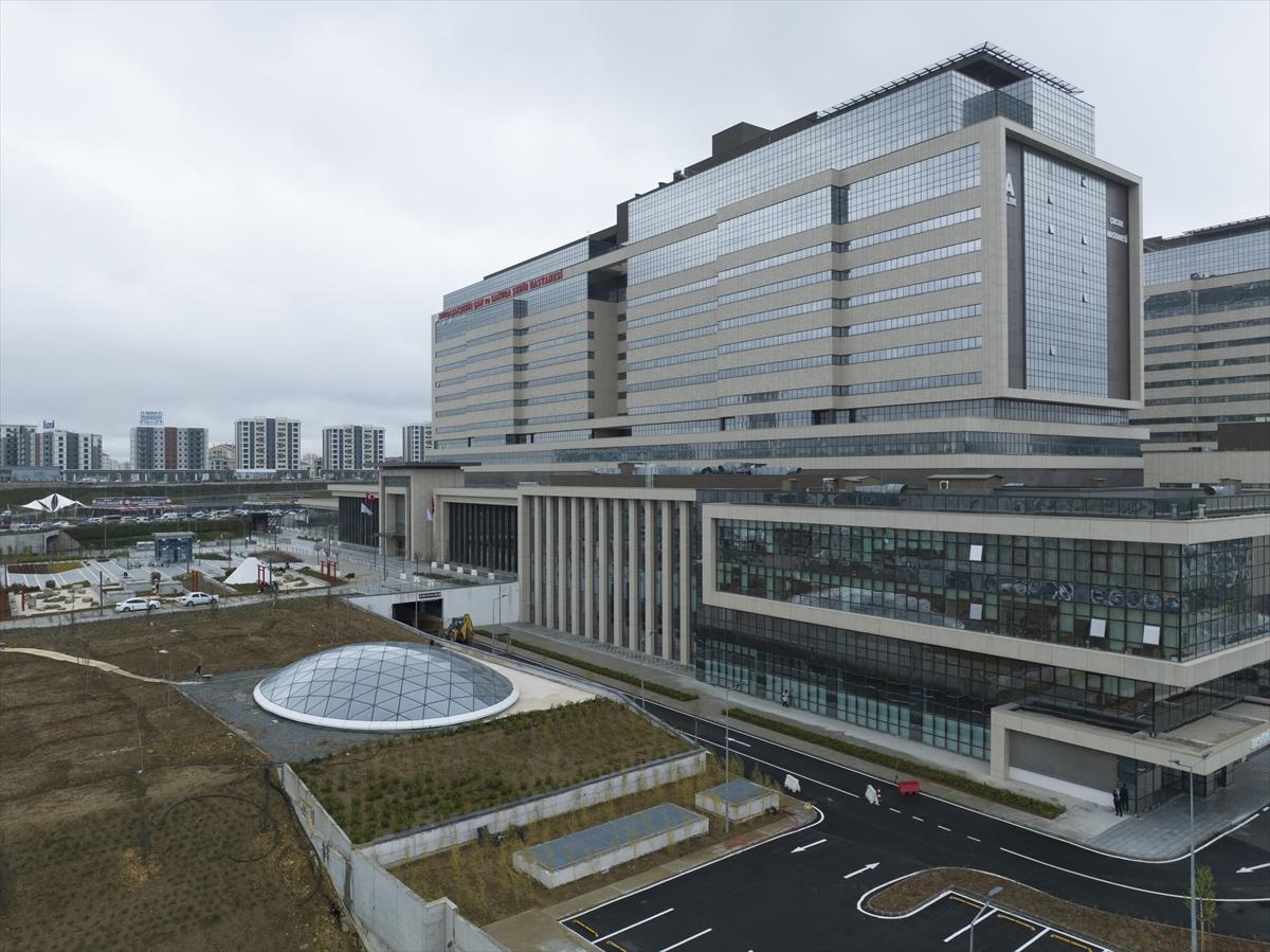 Başakşehir-Kayaşehir Metro Hattı açıldı