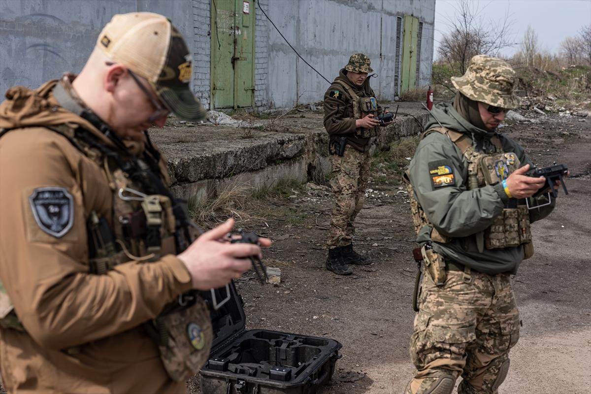 Ukrayna ordusu, cephe hattını korumaya çalışıyor
