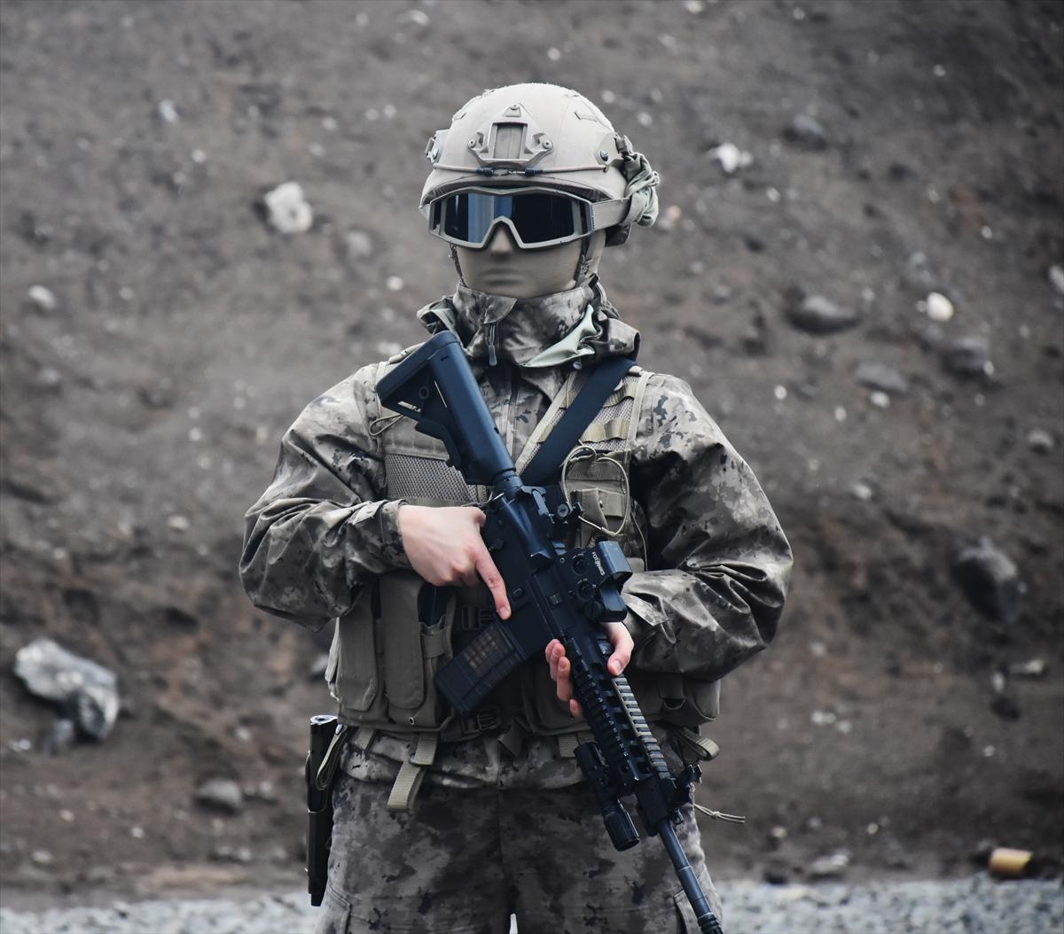 PÖH'ün terör operasyonu tatbikatından kareler