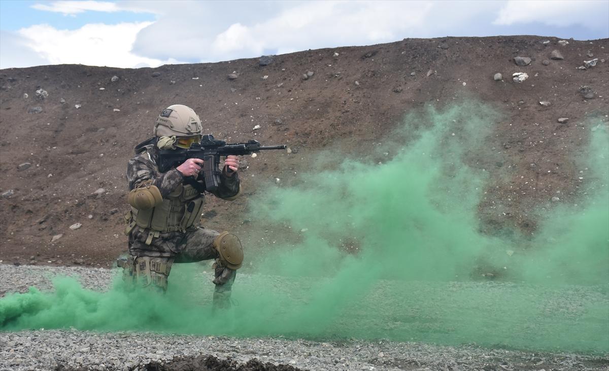 PÖH'ün terör operasyonu tatbikatından kareler