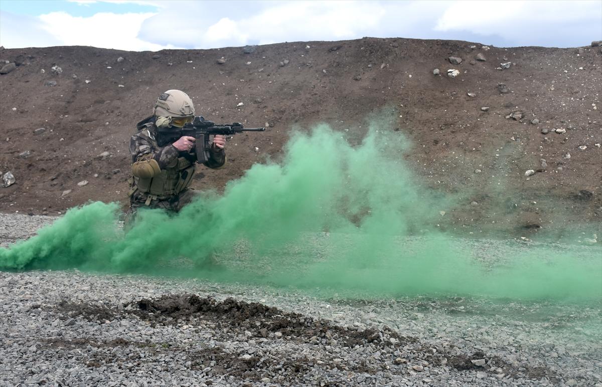 PÖH'ün terör operasyonu tatbikatından kareler