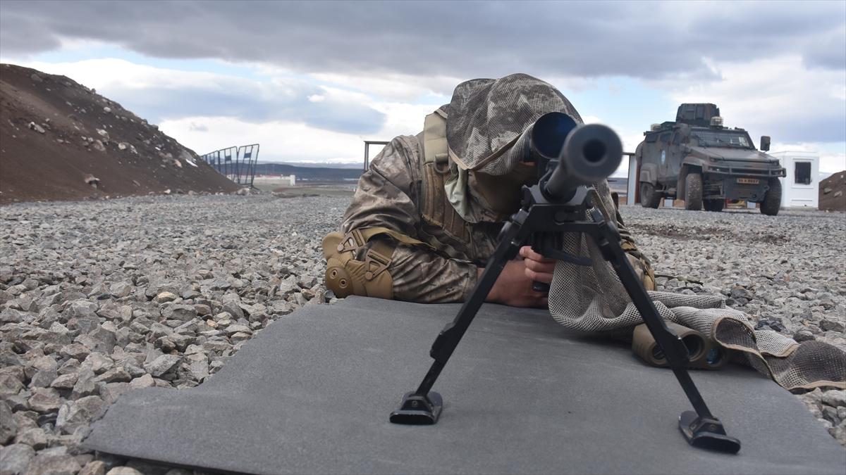 PÖH'ün terör operasyonu tatbikatından kareler