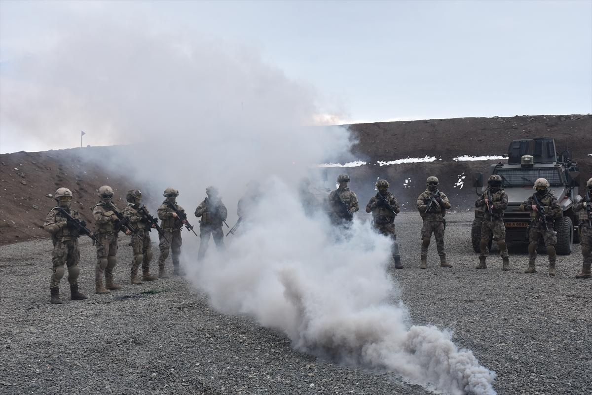PÖH'ün terör operasyonu tatbikatından kareler