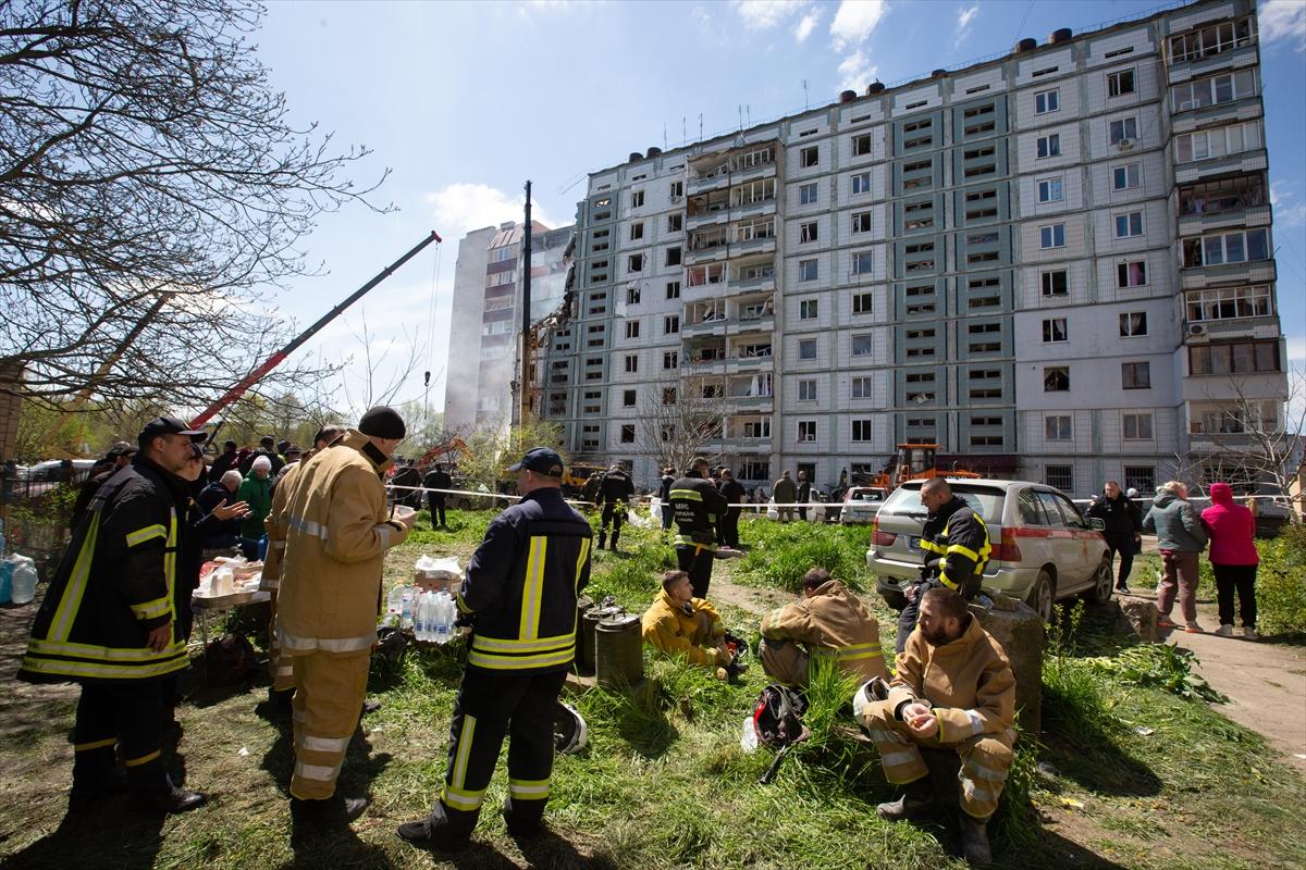 Ukrayna saldırı altında: Başkent Kiev'den hava saldırısı sonrası kareler