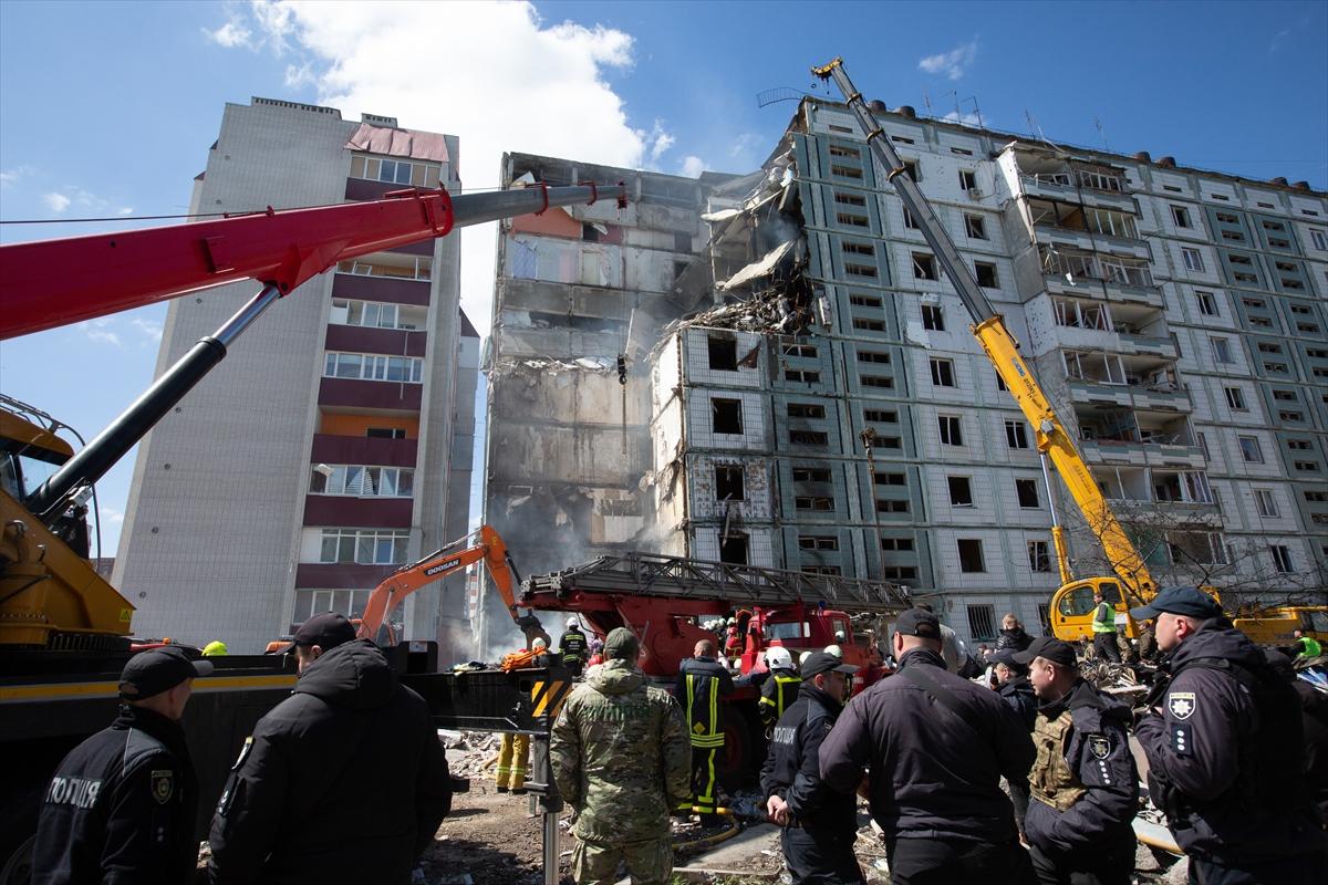 Ukrayna saldırı altında: Başkent Kiev'den hava saldırısı sonrası kareler