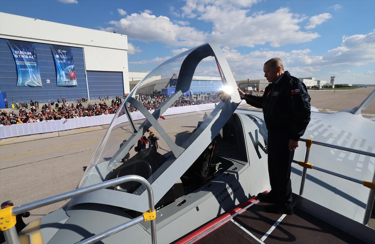 Türkiye'nin 5. nesil savaş uçağı 'KAAN'dan tarihi kareler