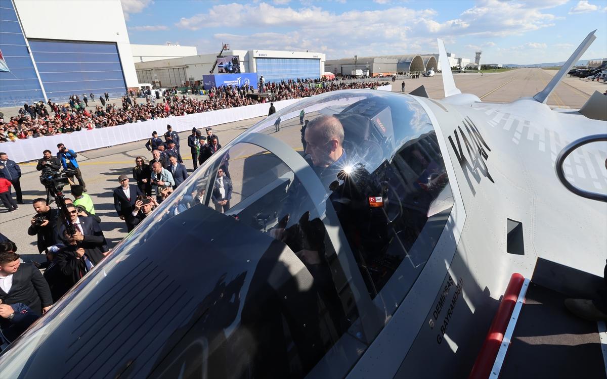 Türkiye'nin 5. nesil savaş uçağı 'KAAN'dan tarihi kareler