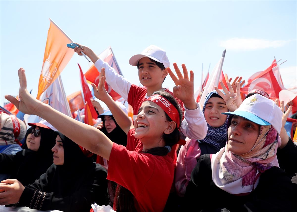 AK Parti'nin İstanbul mitingindeki tarihi kalabalıktan kareler