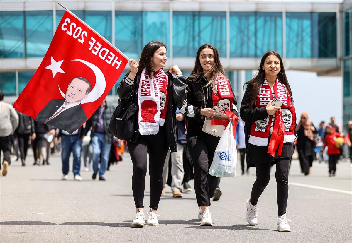AK Parti'nin İstanbul mitingindeki tarihi kalabalıktan kareler