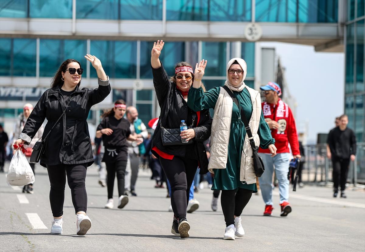 AK Parti'nin İstanbul mitingindeki tarihi kalabalıktan kareler