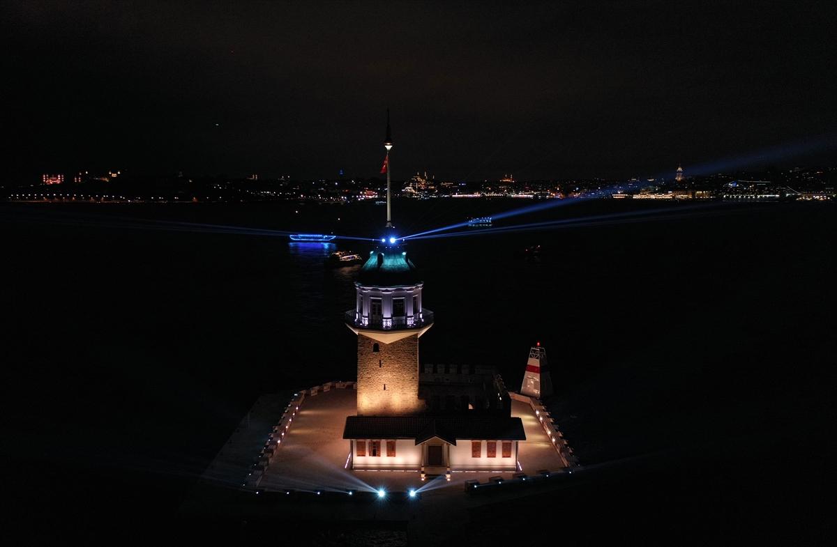 Kız Kulesi ışık ve lazer şovuyla açıldı
