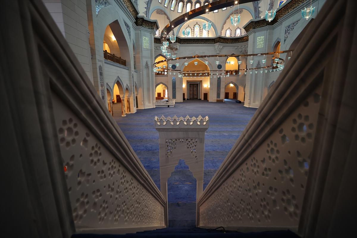 Barbaros Hayrettin Paşa Camisi ibadete açıldı