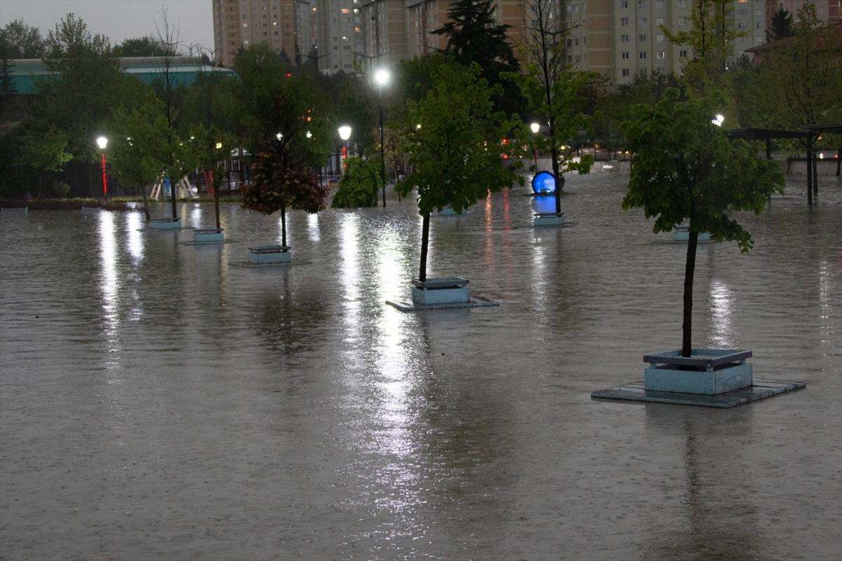 Başkent Ankara'dan sel manzaraları