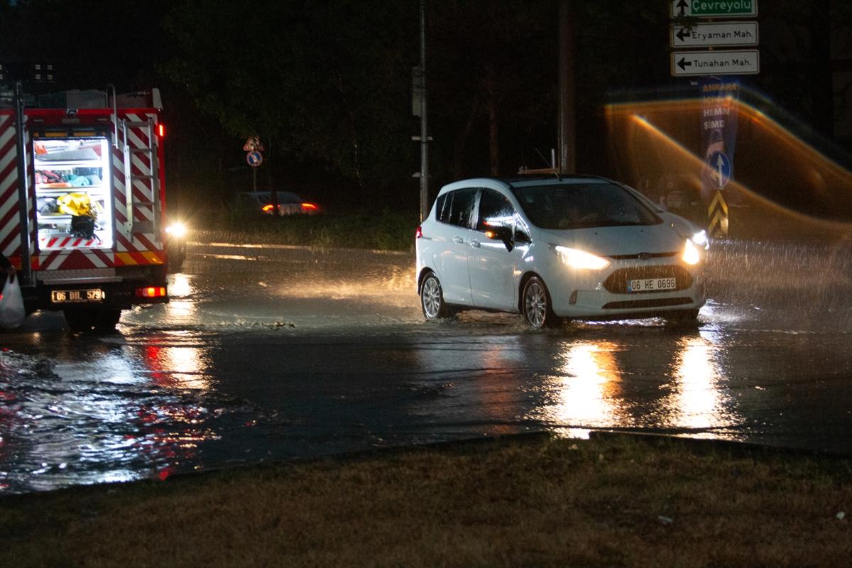Başkent Ankara'dan sel manzaraları