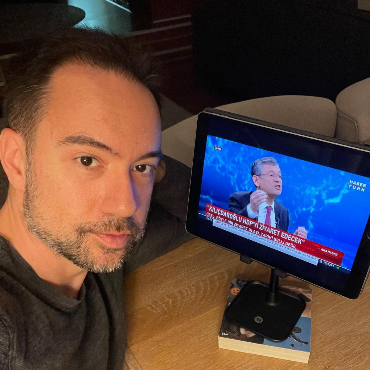 Ünlülerin ikinci tur mesajları