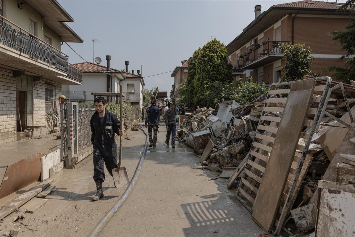 İtalya'da sel felaketinin izleri