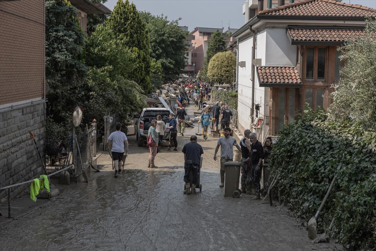 İtalya'da sel felaketinin izleri