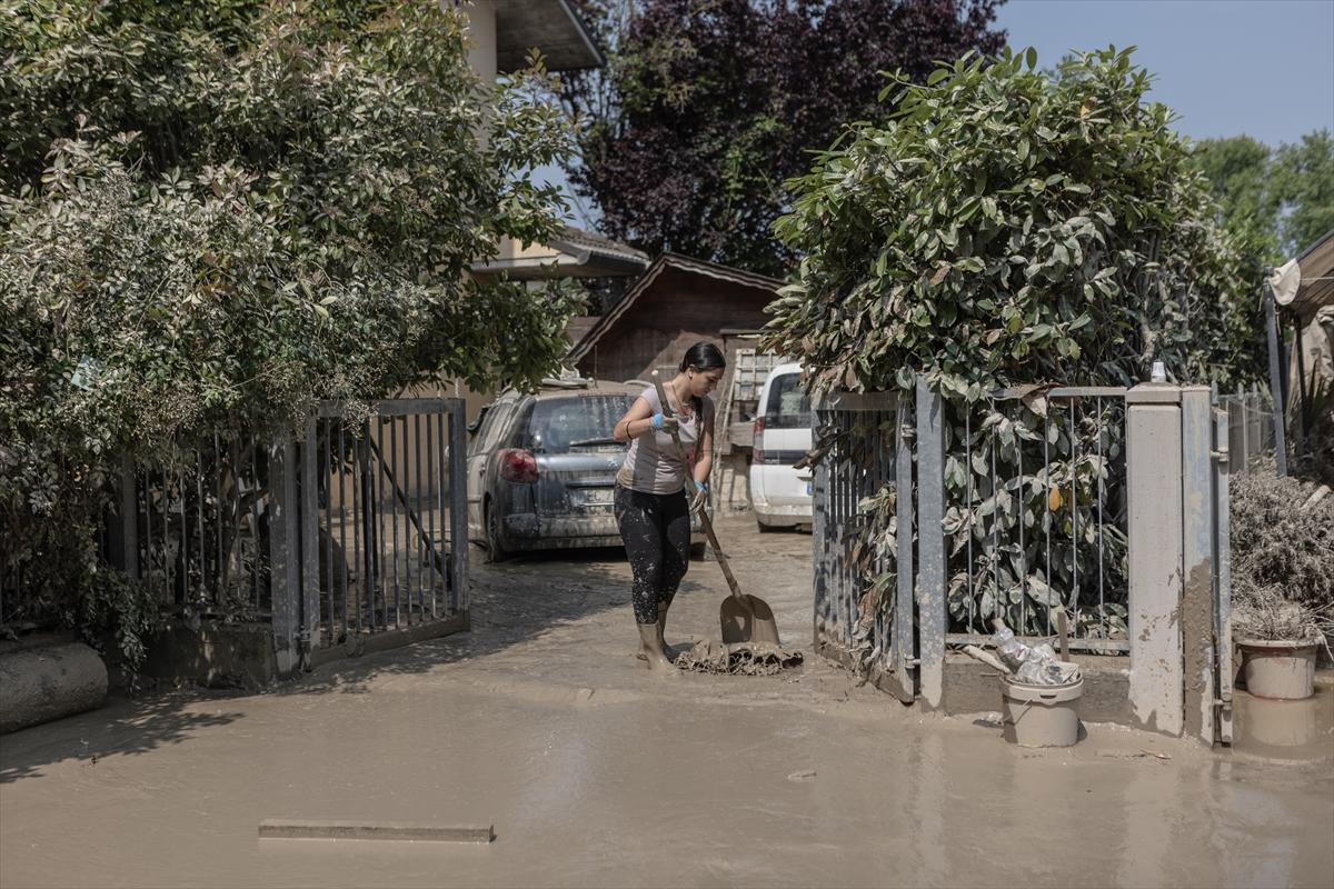 İtalya'da sel felaketinin izleri