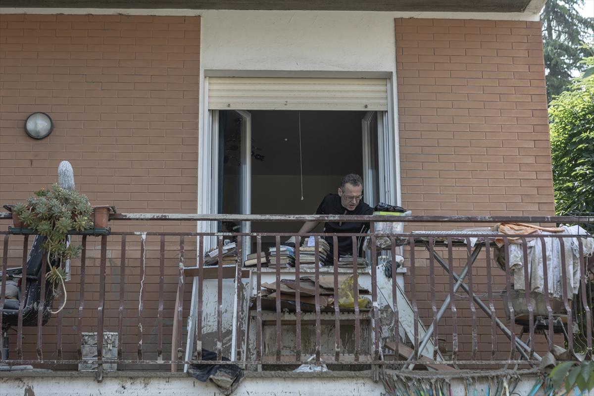 İtalya'da sel felaketinin izleri