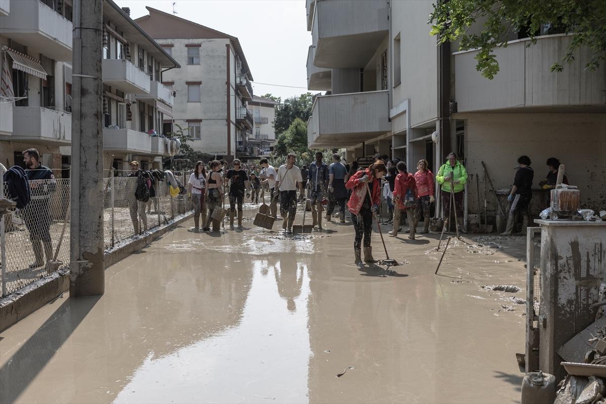 İtalya'da sel felaketinin izleri