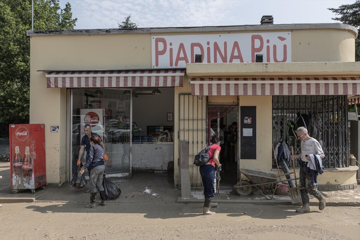 İtalya'da sel felaketinin izleri