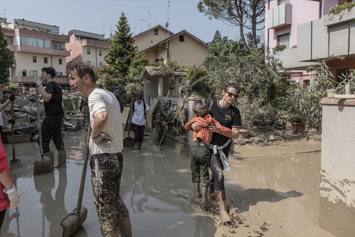 İtalya'da sel felaketinin izleri