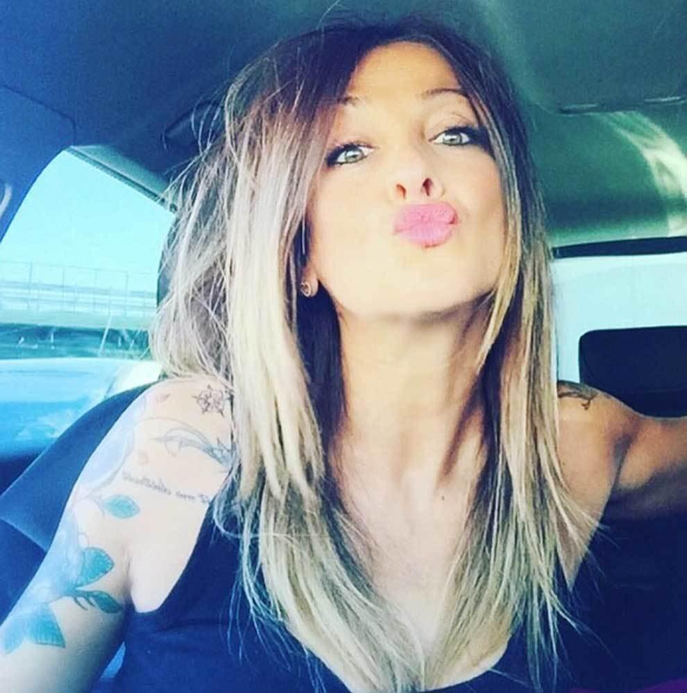 Zaniolo'nun annesi güzelliğiyle büyülüyor