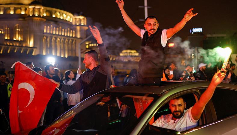 Cumhurbaşkanı Erdoğan'ın seçim zaferinden tarihi görüntüler