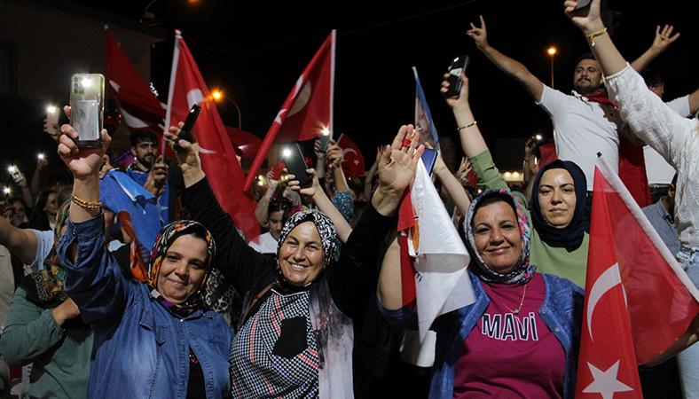 Cumhurbaşkanı Erdoğan'ın seçim zaferinden tarihi görüntüler