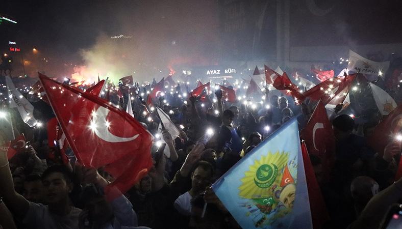 Cumhurbaşkanı Erdoğan'ın seçim zaferinden tarihi görüntüler